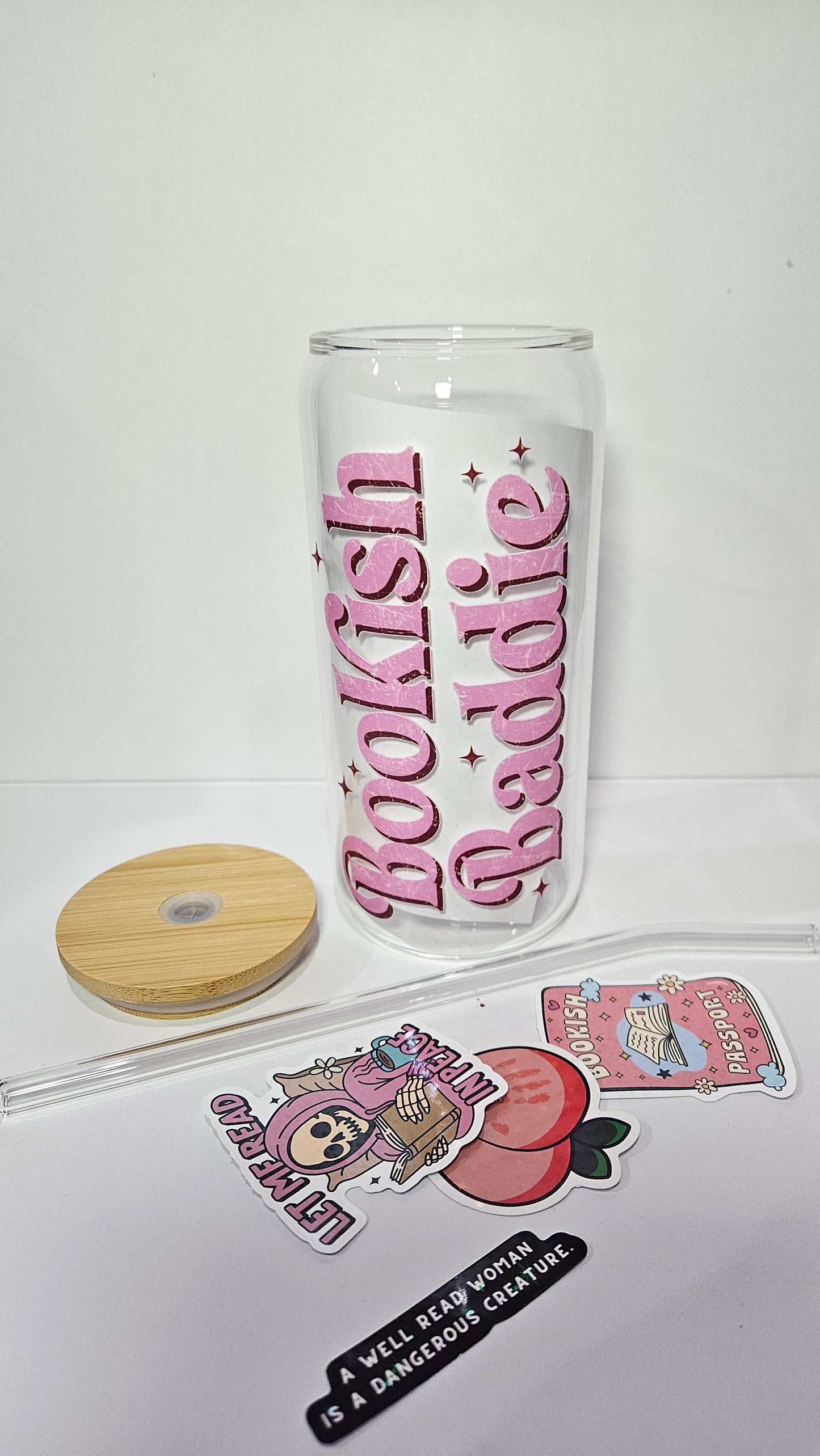 20 oz Bookish Baddie clear cup