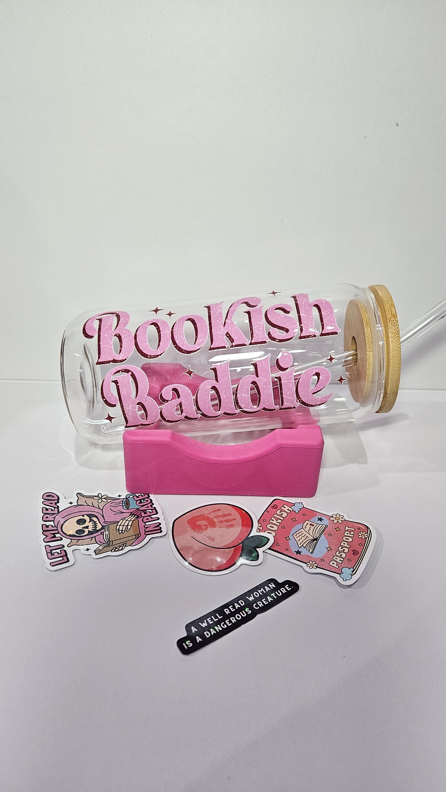 20 oz Bookish Baddie clear cup